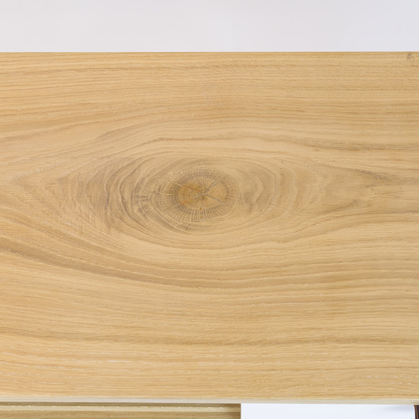 High desk and storage bench nm13H. The main corpus is crafted from solid Norwegian oak, featuring 2 drawers with white fronts and 1 slot.