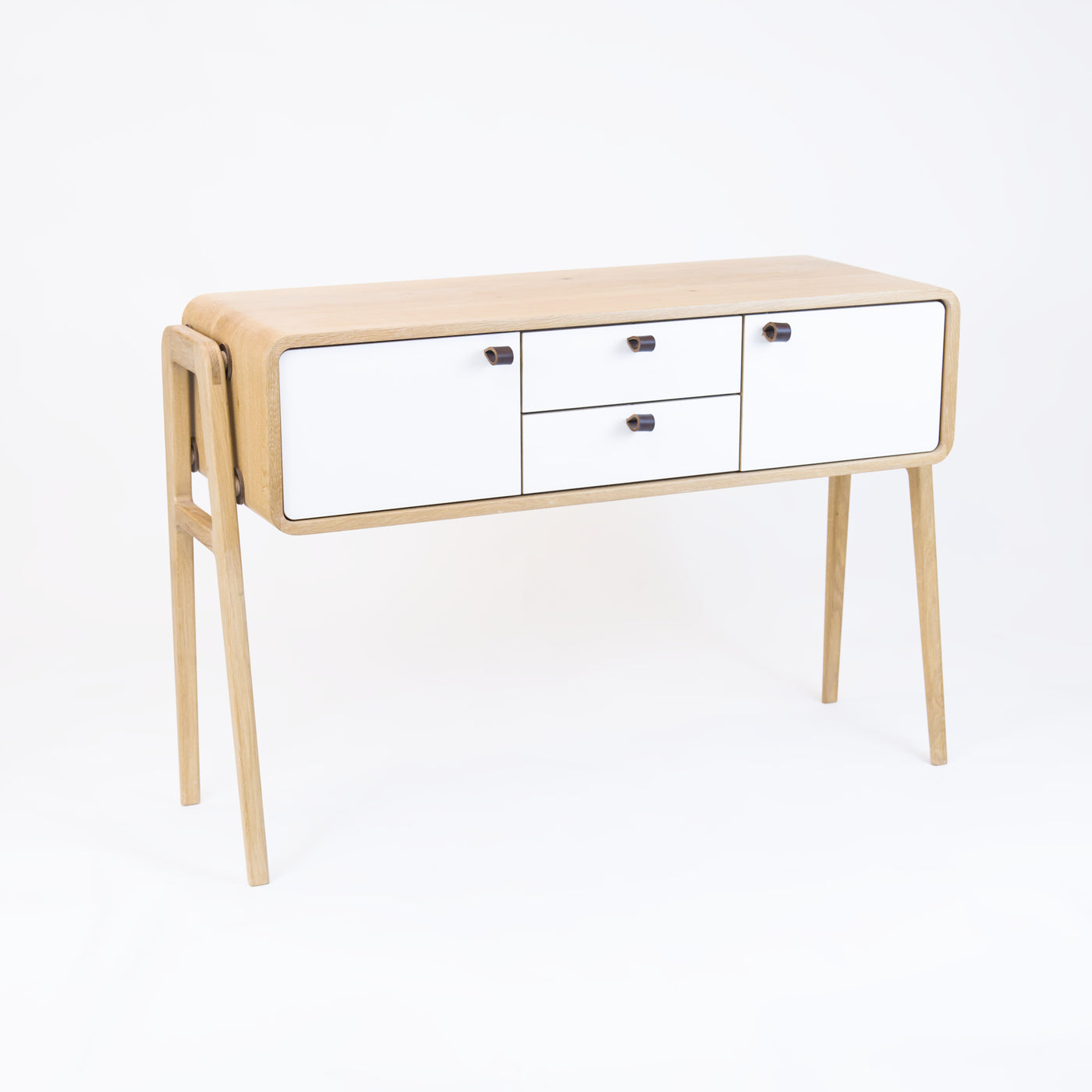 High sideboard nm23H. The main corpus is crafted from solid Norwegian oak, featuring 2 doors and 2 drawers in the middle, all with white fronts.