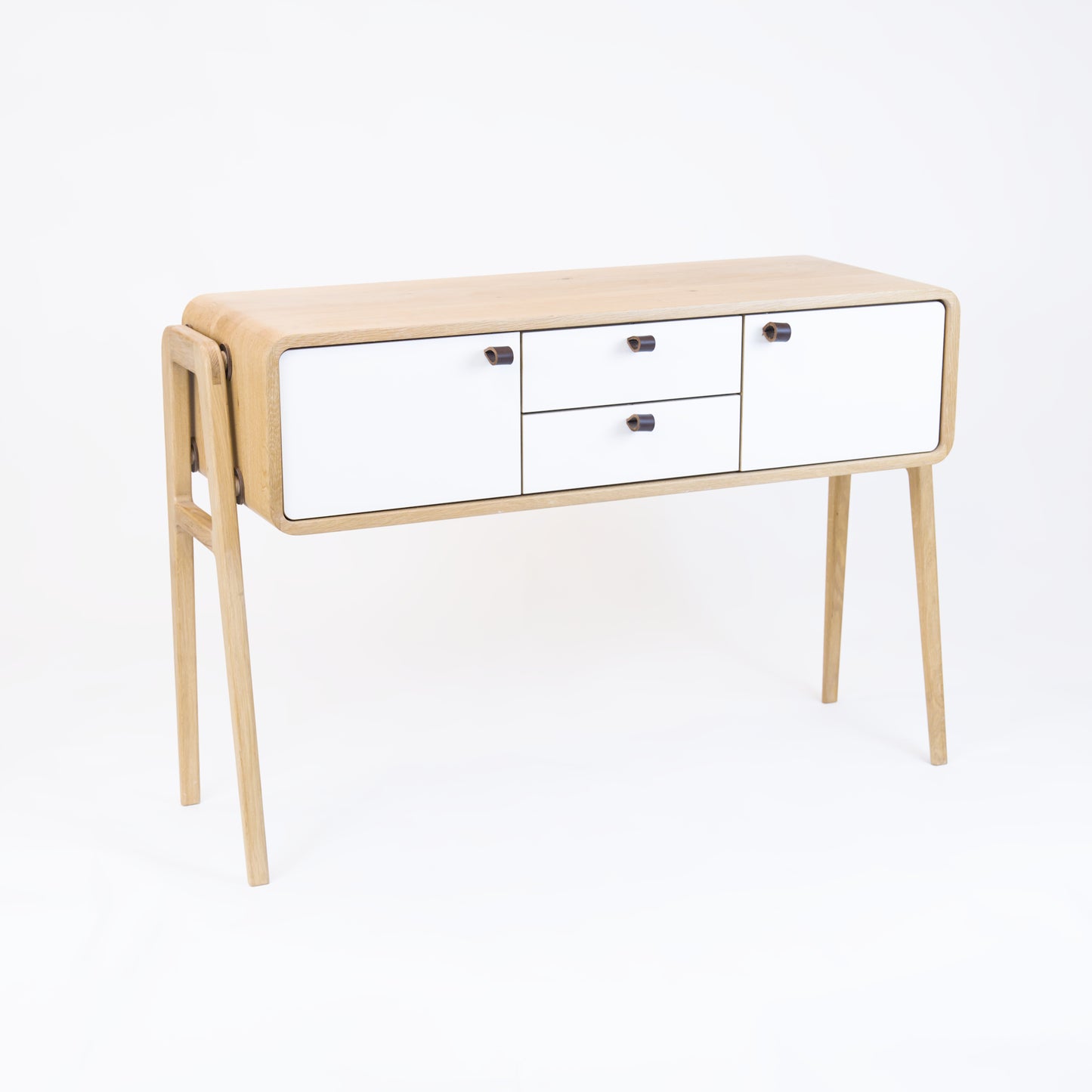 High sideboard nm23H. The main corpus is crafted from solid Norwegian oak, featuring 2 doors and 2 drawers in the middle, all with white fronts.