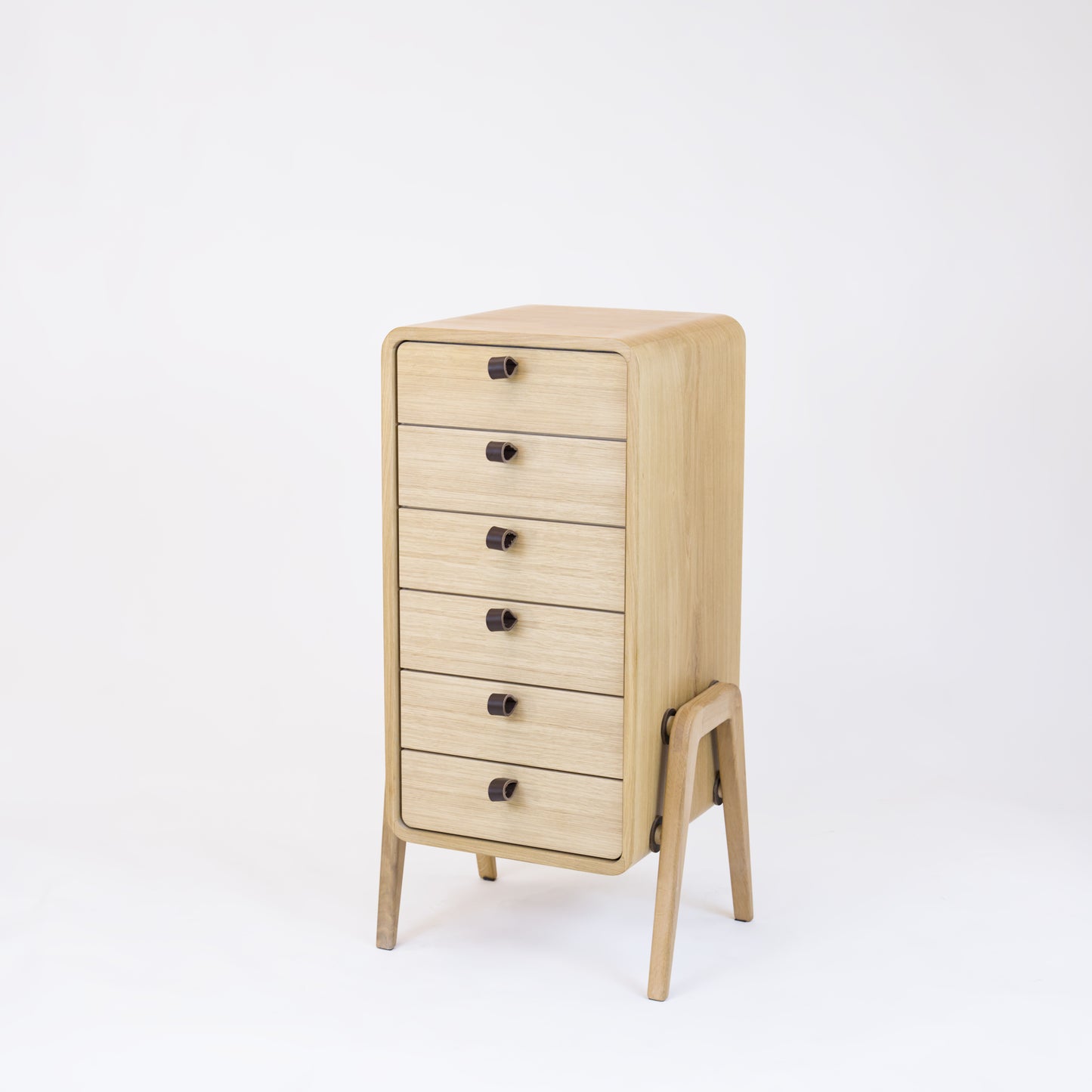Low drawer unit nm61L. The main corpus is crafted from solid Norwegian oak, featuring 6 drawers with natural oak front.